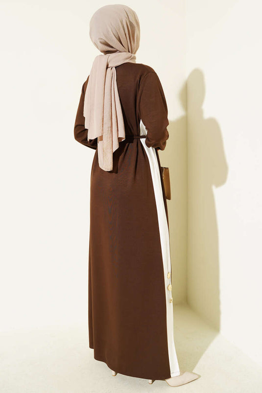 فستان لويزا المخطط الجانبي بني