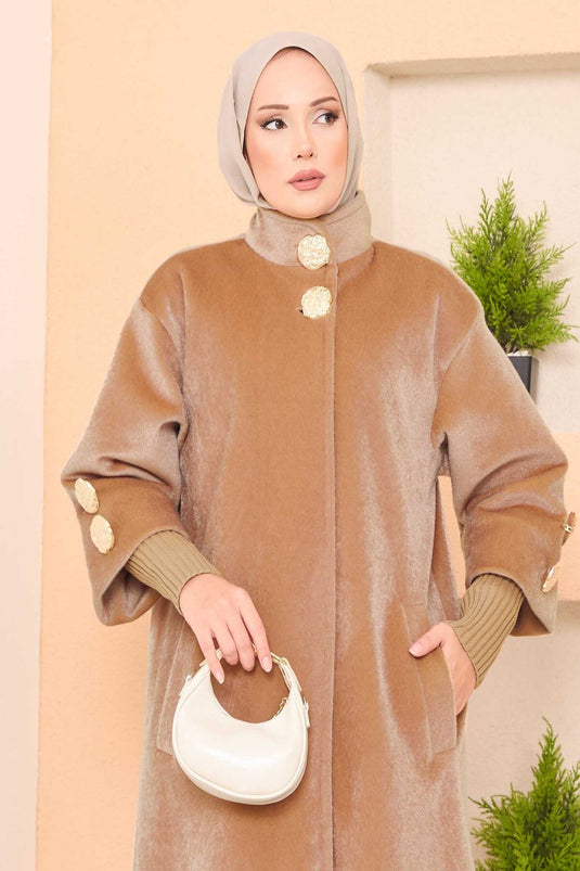 Manteau camel de luxe en angora à boutons dorés