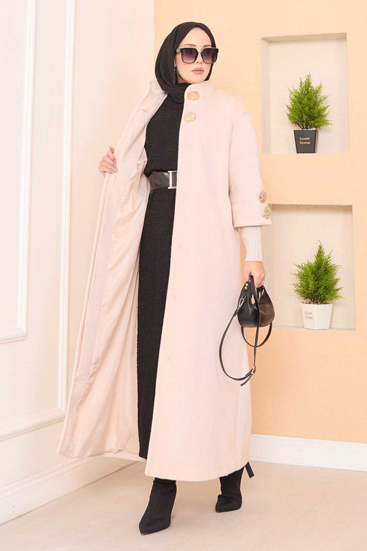 معطف أنجورا فاخر بأزرار ذهبية كريمي