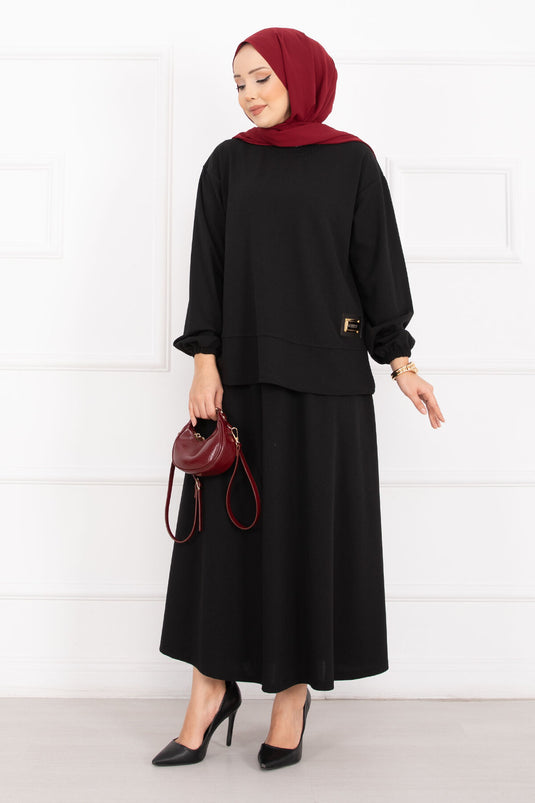 Ensemble jupe et hijab Luvia orné de détails dorés, noir