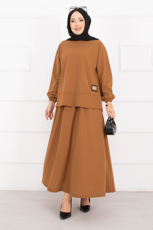 Ensemble jupe et hijab Luvia orné de détails dorés, couleur beige