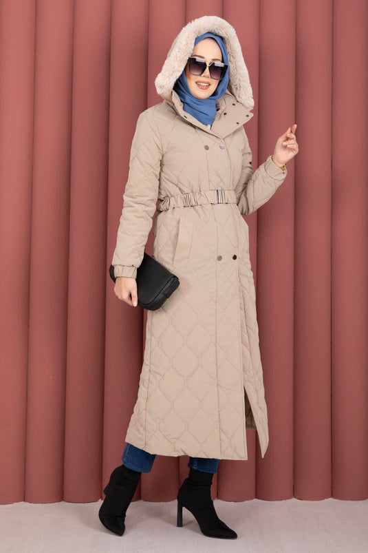 معطف نوفا الفاخر بغطاء رأس فرو مع حزام بلون فيزون