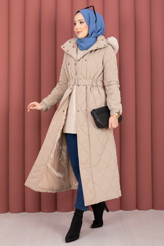 معطف نوفا الفاخر بغطاء رأس فرو مع حزام بلون فيزون