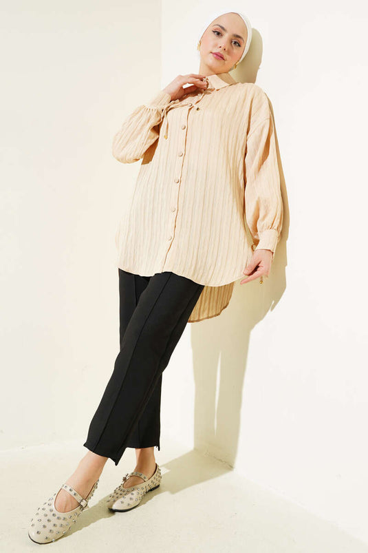 Chemise rayée à revers, lacets et relief beige