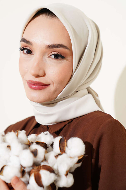 Medine İpeği Eşarp Krem