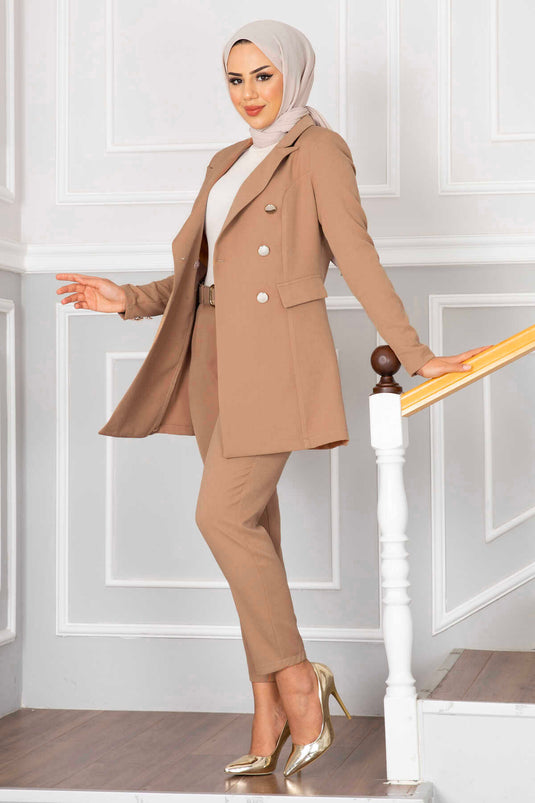 بدلة حجاب من فرو المنك مع ياقة منديل