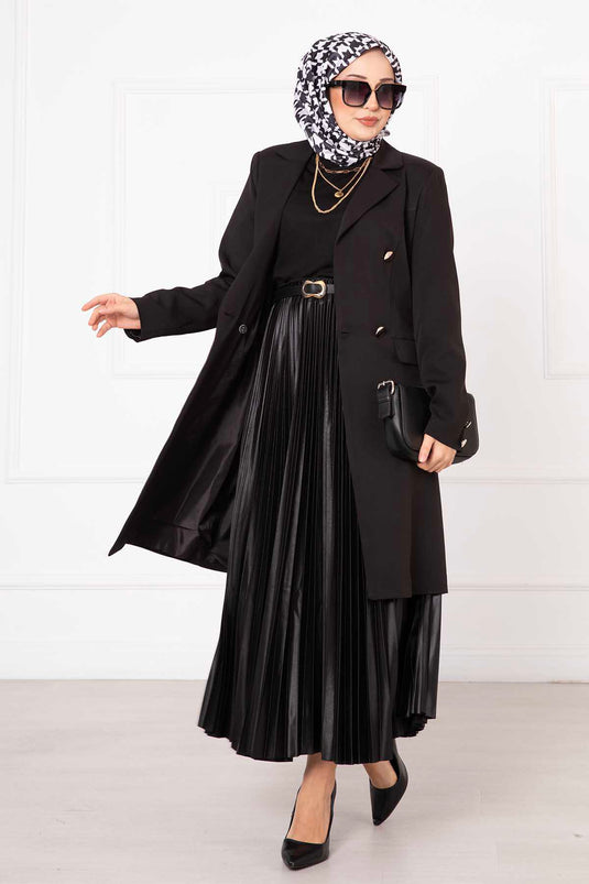 سترة طويلة بياقة المنديل باللون الأسود