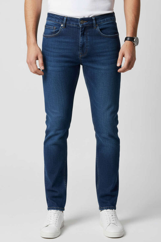 Pantalon en jean homme bleu marine à jambes étroites avec boutons métalliques