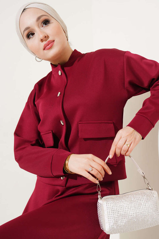 Abito due pezzi in scuba con gonna e bottoni in metallo, bordeaux