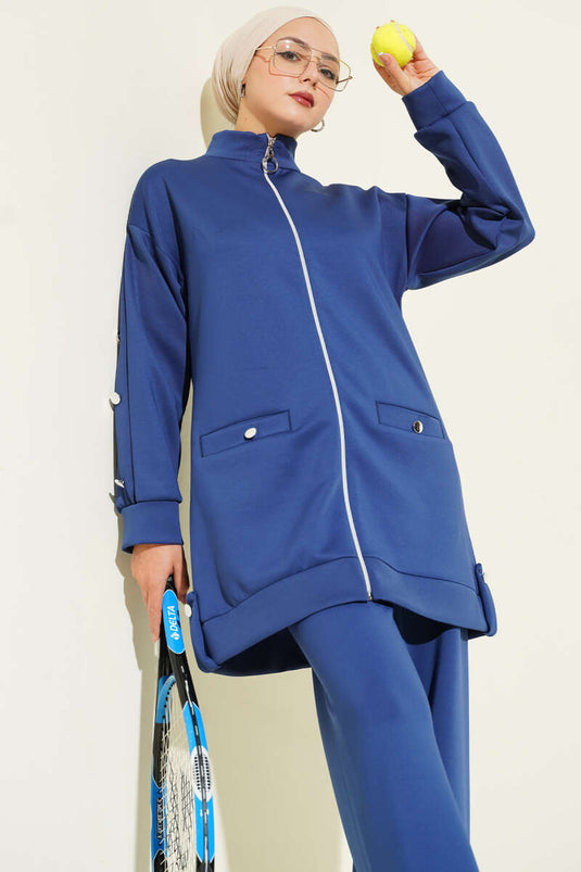 طقم غوص أزرق داكن من قطعتين بأزرار معدنية وسحاب