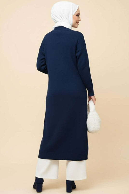 Langer Strickcardigan mit goldfarbenen Metallknöpfen, Marineblau