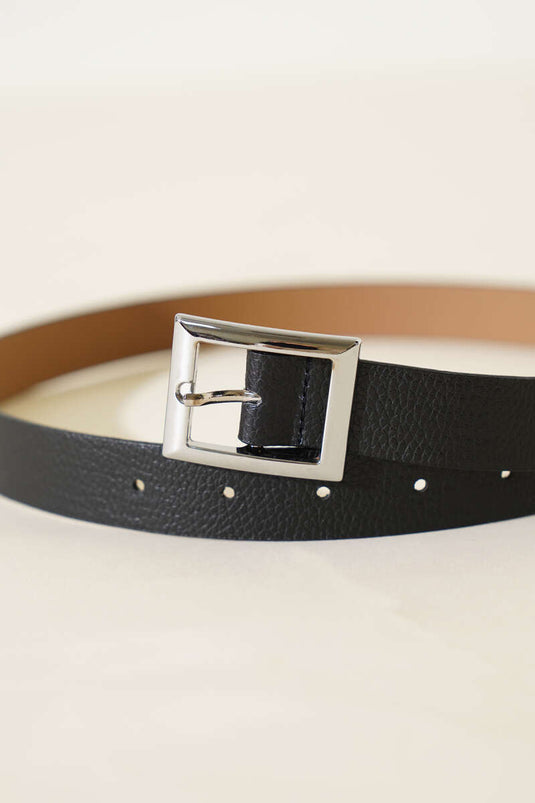 حزام معدني مربع بإبزيم أسود فضي