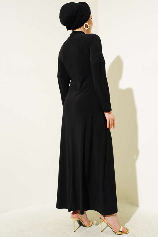 Metal Tokalı Büzgülü Elbise Siyah