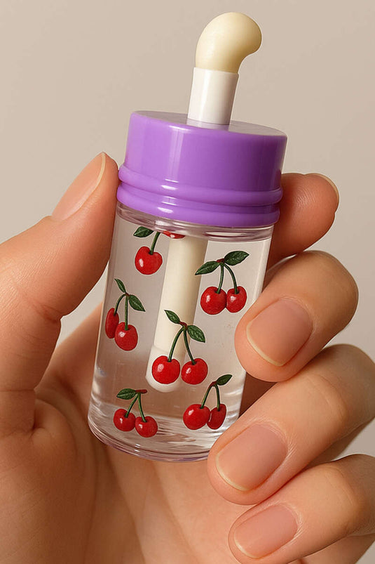 مرطب شفاه بنقشة فاكهة الكرز