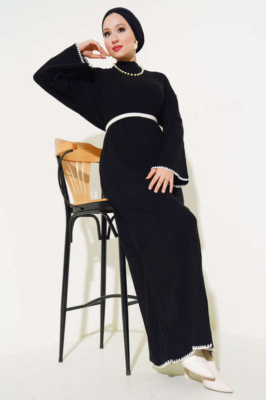 Black Knit Dress with Mussel Stitching