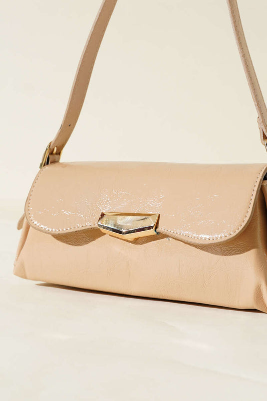 حقيبة لاتيه جلدية لامعة مع قفل مغناطيسي