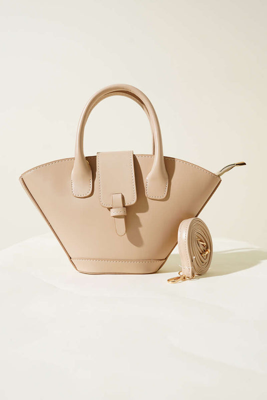 Mıknatıslı Üçgen El Çantası Bej