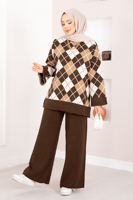 طقم حجاب ميلانو بنقشة البقلاوة باللون البني القهوة