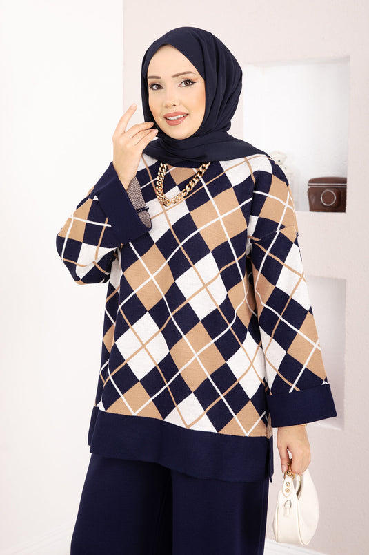 طقم حجاب محبوك بنقشة بقلاوة ميلانو، لون كحلي