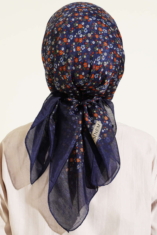 Mini Çiçek Detaylı Eşarp Lacivert Mavi