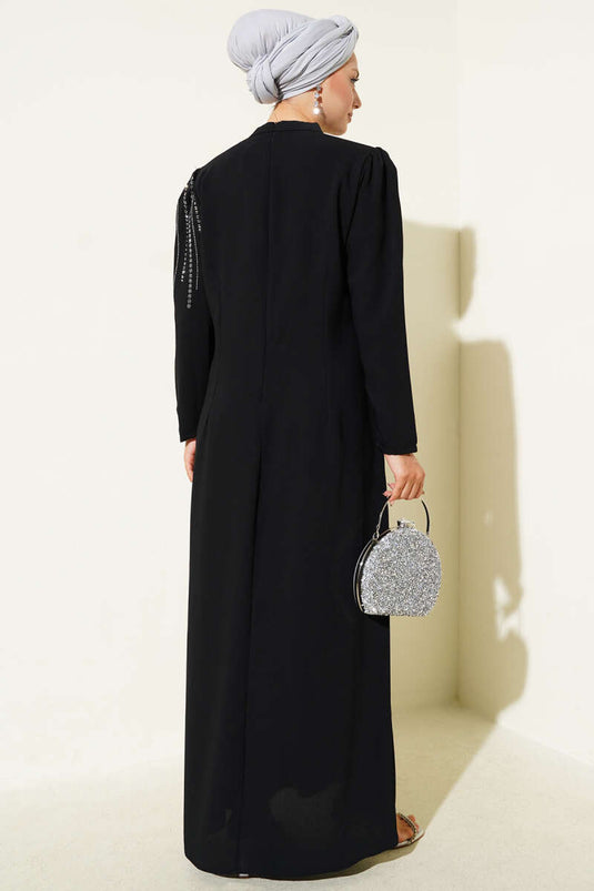 فستان سهرة قصير مزين بالأحجار باللون الأسود