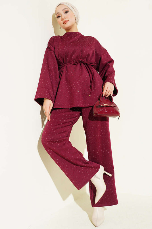 Combinaison de plongée deux pièces bordeaux à ceinture en corde et mini-pierres