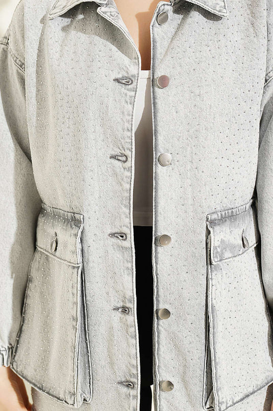 Veste en jean grise avec poche sac à mini pierres