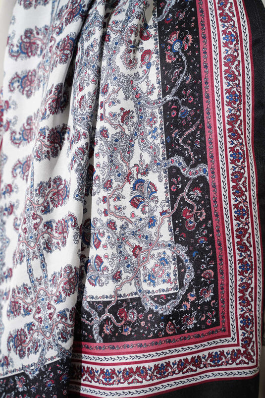 Mini Flower Pattern Soft Shawl Black Cream