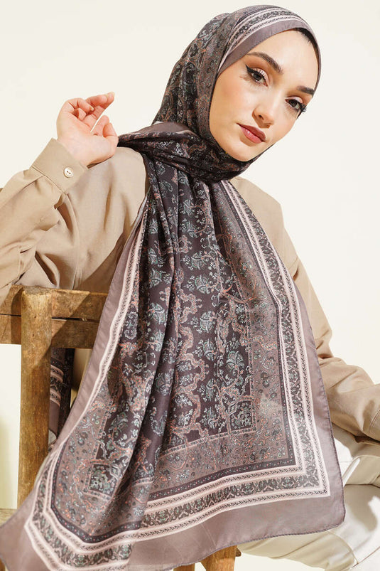 وشاح ناعم بنقشة زهور صغيرة بلون فيزون