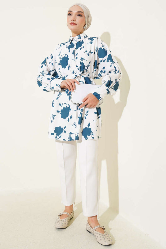 قميص بحزام بنقشة أوراق صغيرة، لون بترولي