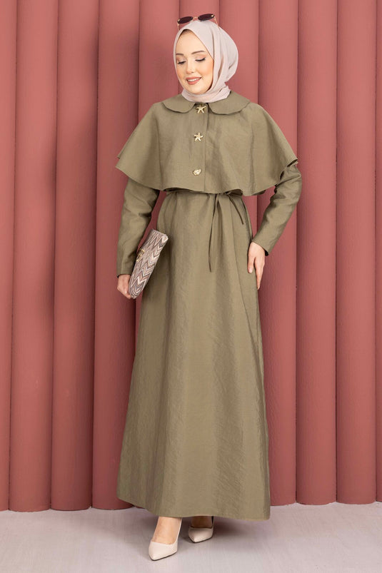 Robe à capuche minimaliste avec détails et liens kaki