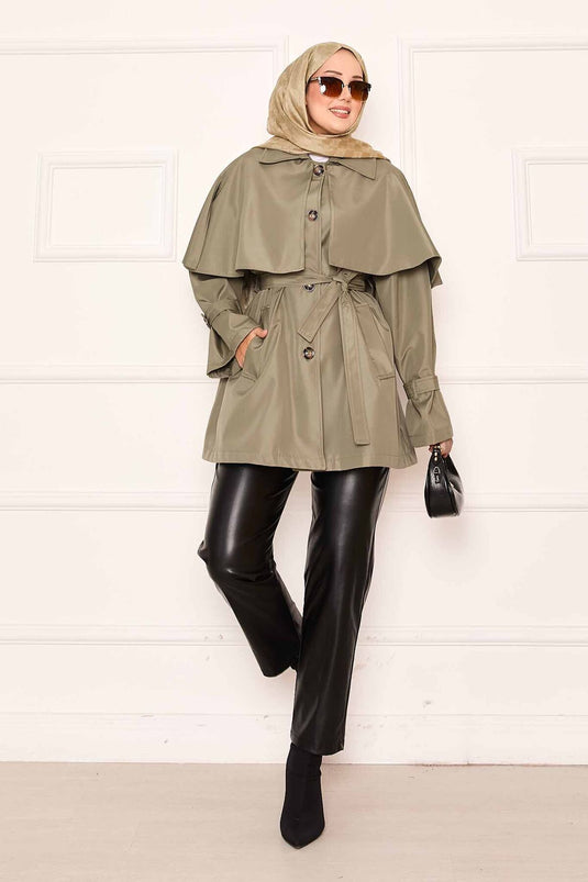 Trench-coat minimaliste à ceinture et détails cape vert amande