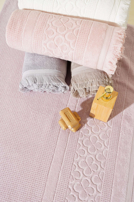 منشفة حمام مصرية أرجوانية