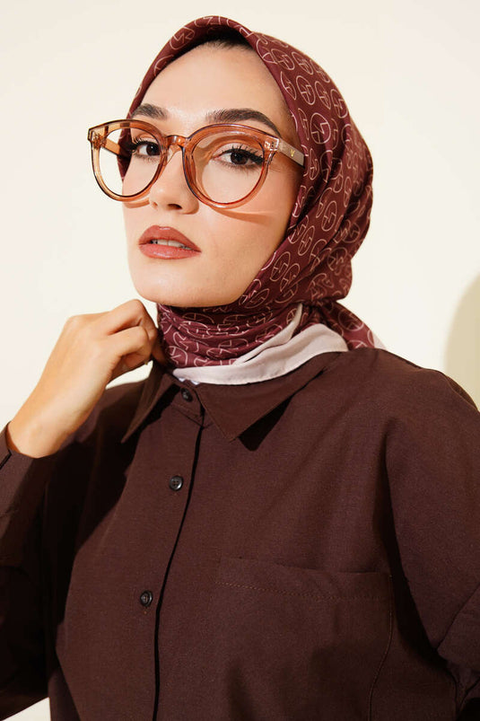 وشاح ناعم بنمط MK باللون البني