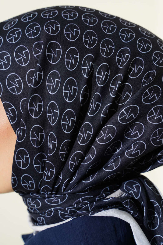 مِك ديسين وشاح ناعم أزرق داكن وأبيض