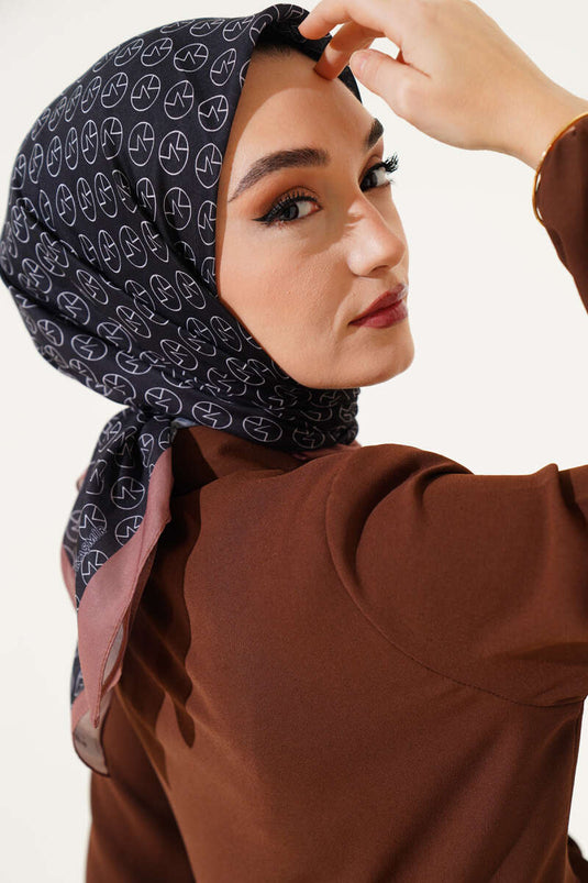 MK Desen Soft Eşarp Siyah Kahve