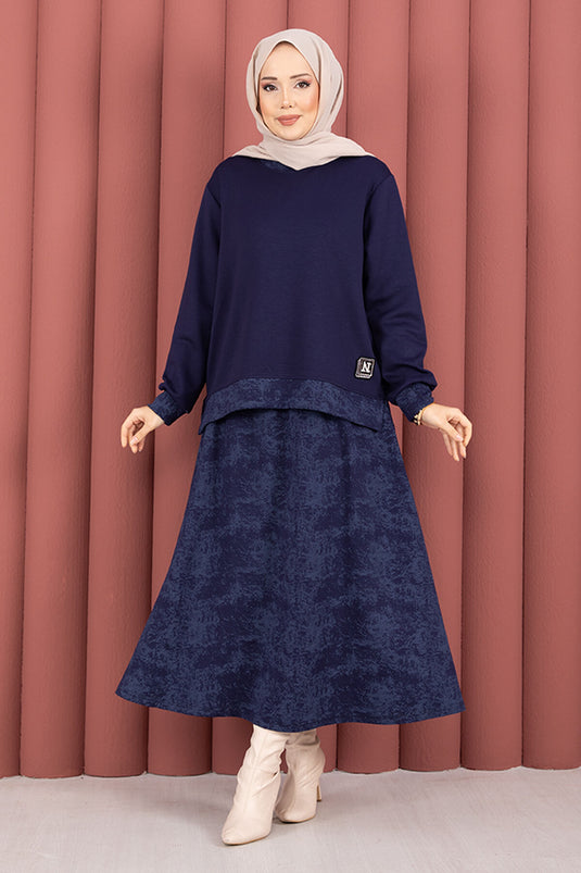 طقم تنورة وحجاب مزين بنقوش عصرية، لون أزرق داكن