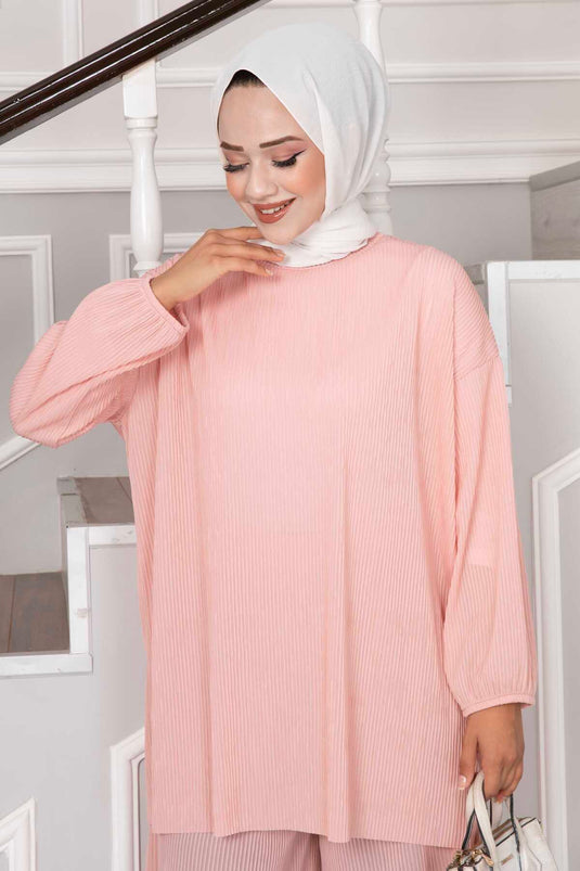 طقم حجاب من قطعتين بقصة فضفاضة وياقة دائرية باللون الوردي الفاتح