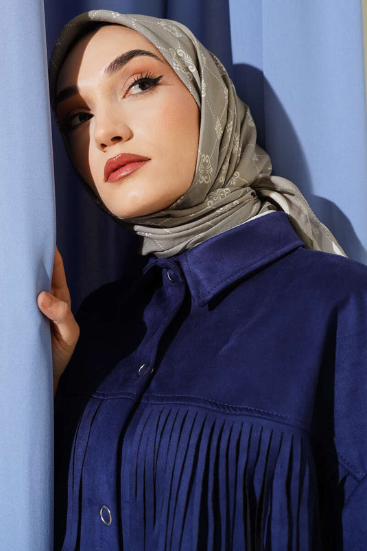 Gemusterter Modal-Schal mit Steinen