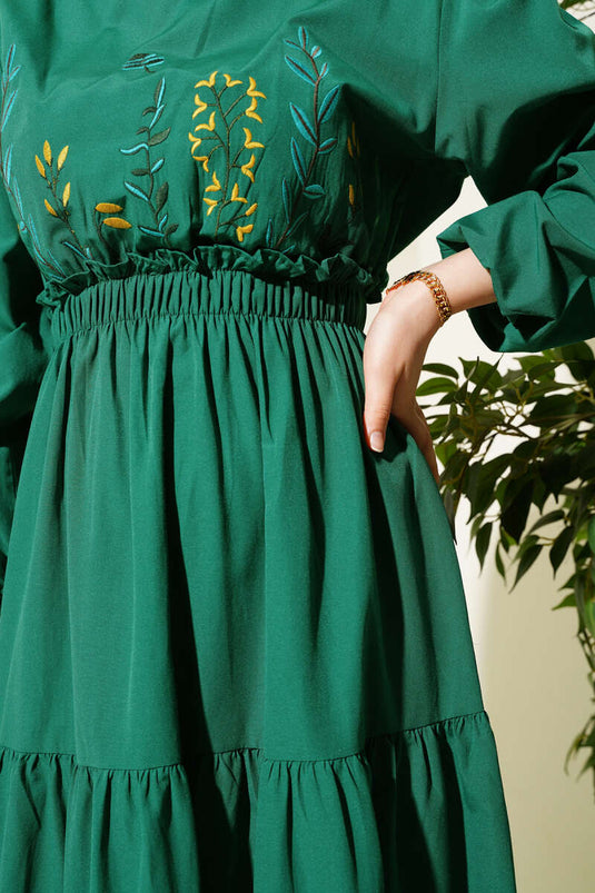 Nakışlı Bel Lastikli Kat Kat Elbise Zümrüt