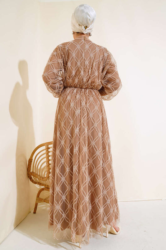 Vestido De Tul Bordado Latte