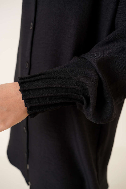 قميص كاجوال بتفاصيل ضلع باللون الأسود