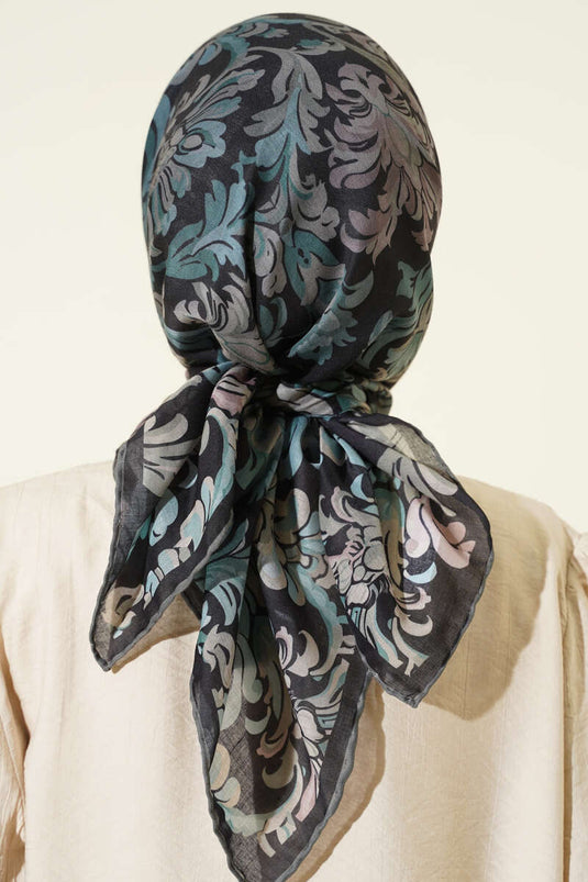 وشاح بنقوش كلاسيكية، أسود وأخضر