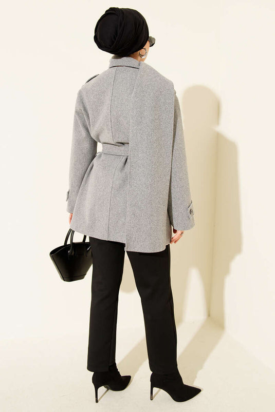 Manteau En Drap Gris Avec Écharpe Et Épaulettes