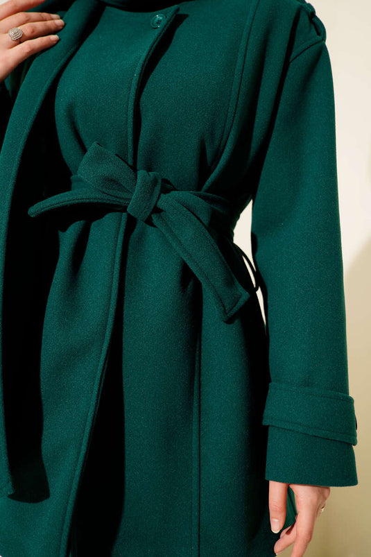 Manteau en drap avec écharpe et épaulettes, émeraude