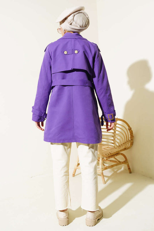 Korte trenchcoat met schouderepauletten violet