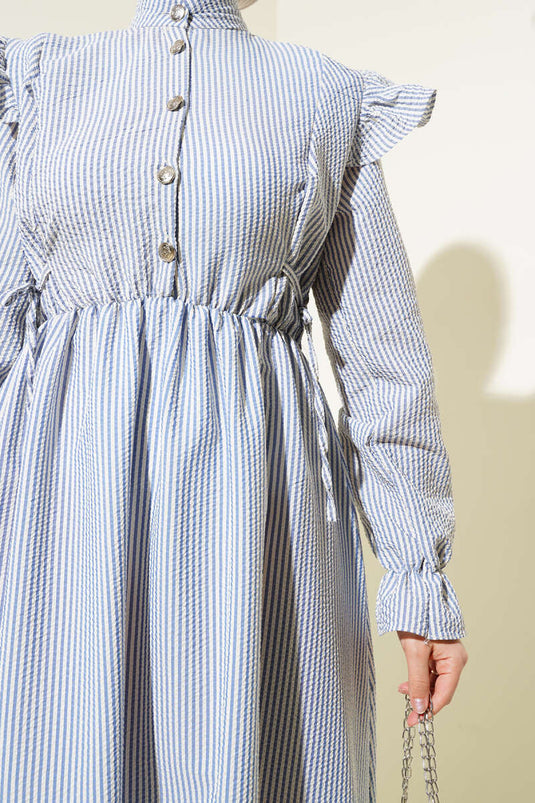 Seersucker-Kleid mit Rüschen an der Schulter und elastischer Taille Blau