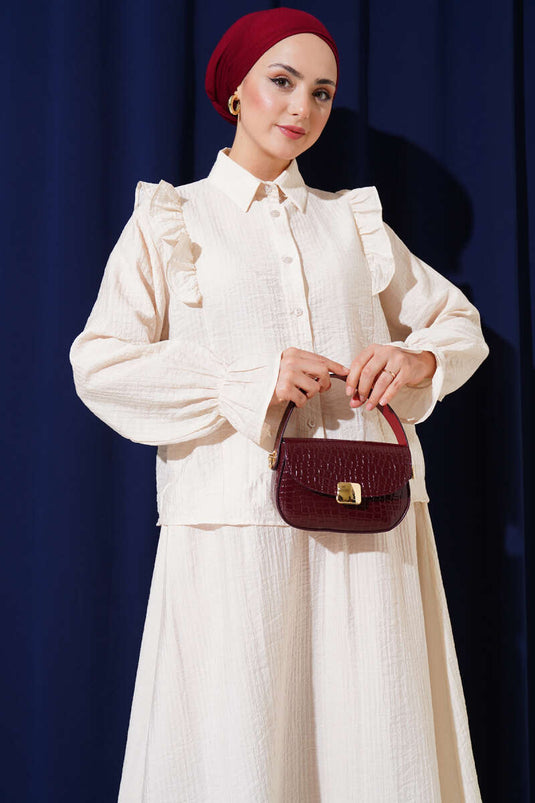 طقم من قطعتين مع تنورة وكشكشة على الكتف باللون البيج