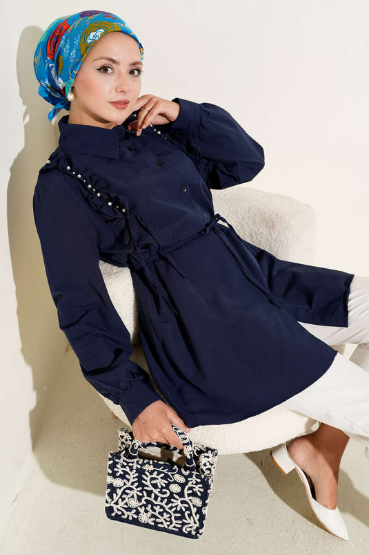 Marineblaues Rüschenhemd mit Perlen