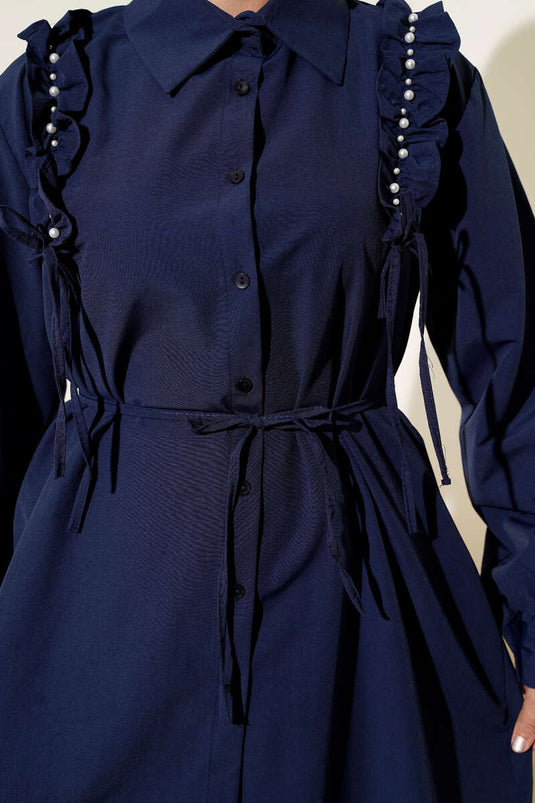 Marineblaues Rüschenhemd mit Perlen